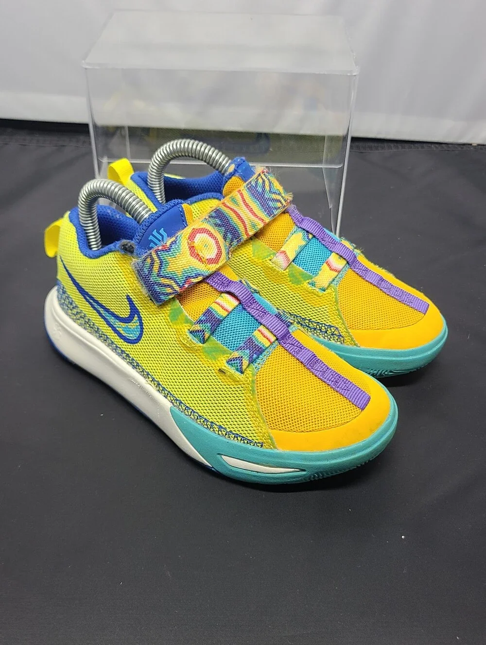Nike Kyrie Flytrap VI 6 Limited Edition Shoes Yellow Spongebob- kids size 13C